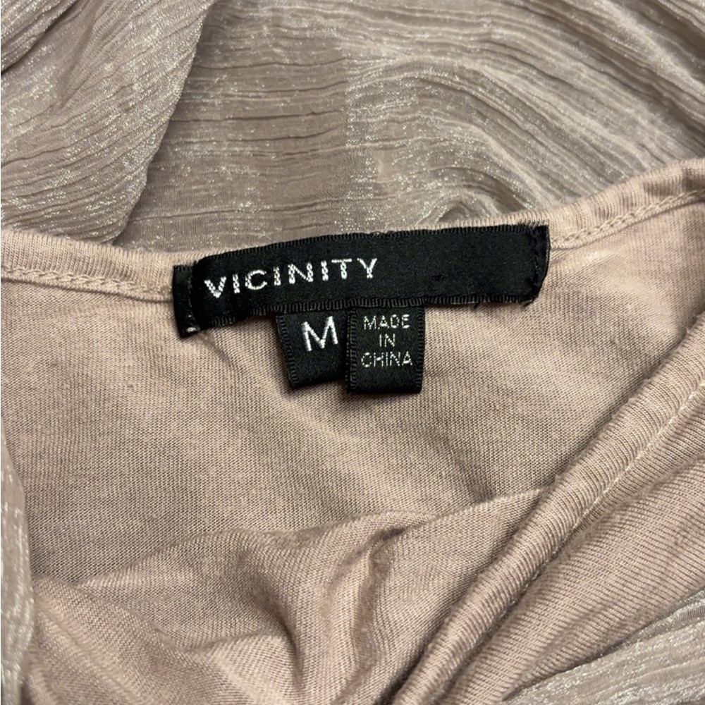 Vicinity Champagne Ruched Blouse - Picture 3 of 5